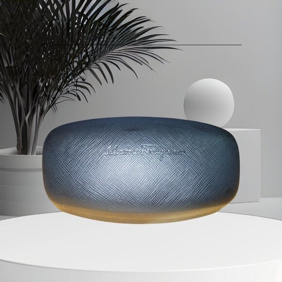 Salvatore Ferragamo Designer Sunglass Case Set | Pouch & Lens Cloth | Black|LN - Picture 3 of 4